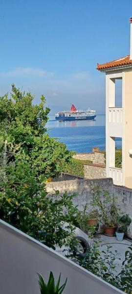 Seaview Luxury Apartment